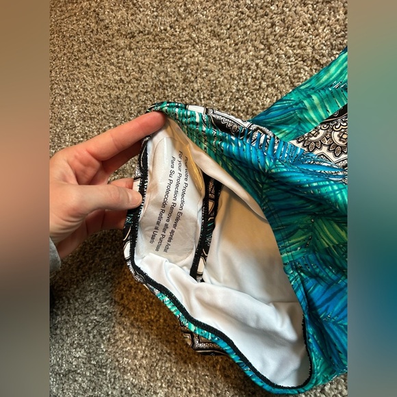 Laundry by design NWT Tropical Blue and Green open back One Piece Swimsuit - Picture 2 of 8